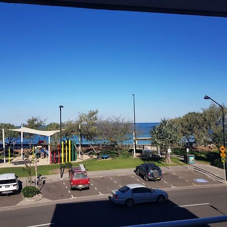 Casablanca Beachfront Apartments Bribie Island North Экстерьер фото